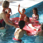Wassergewöhnung und Erlernen des Brustschwimmens (Teilnahme ohne Eltern!)